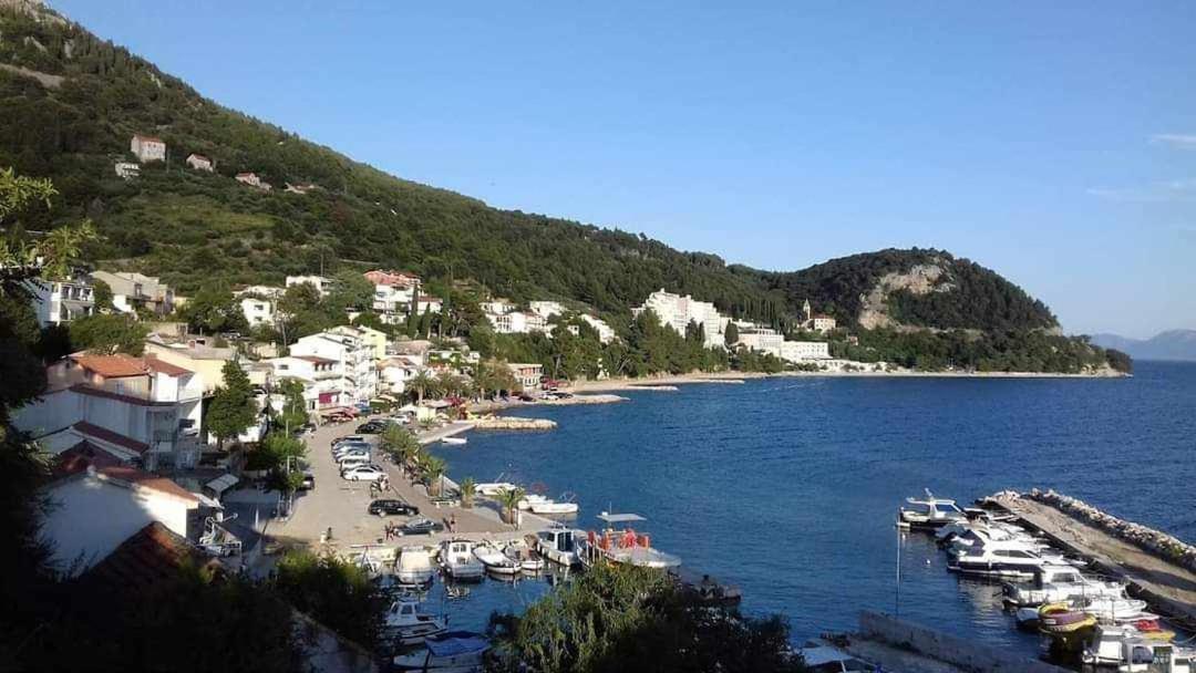 Bajo Apartmany Podgora Exterior photo