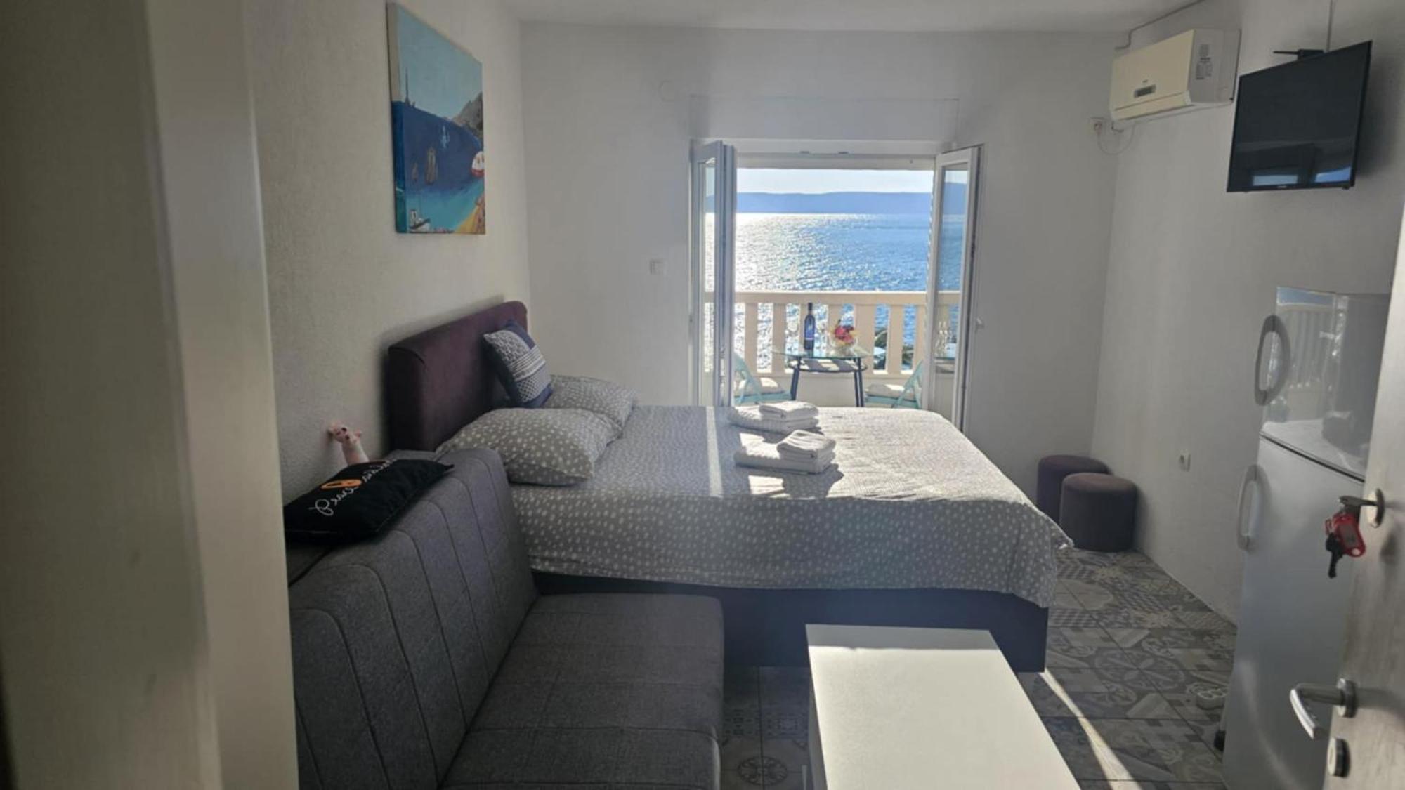 Bajo Apartmany Podgora Exterior photo