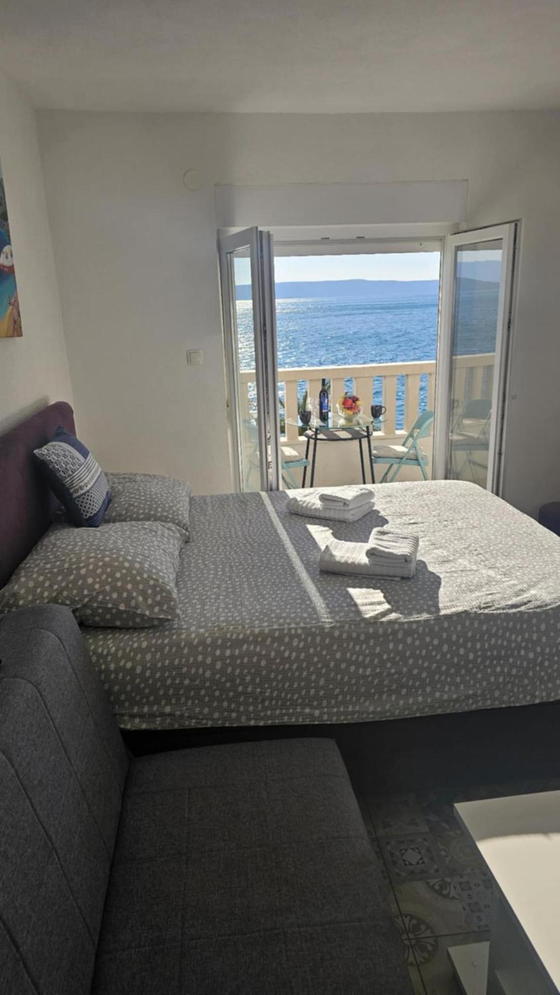 Bajo Apartmany Podgora Exterior photo